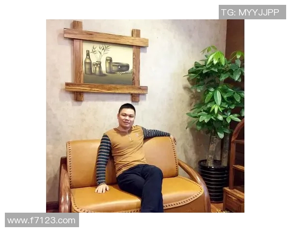 陈伟畅谈英雄联盟职业生涯与成长历程的深度专访回顾